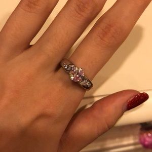 Pretty iridescent ring!